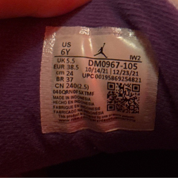 Jordan 3 purple - Picture 6 of 7